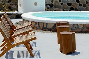 Nuvia Suites
