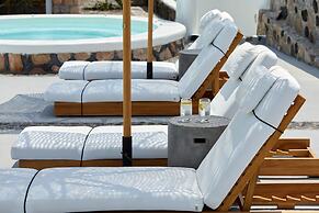 Nuvia Suites