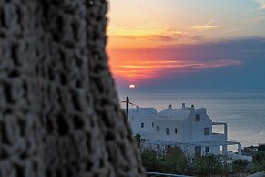 Nuvia Suites