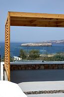 Nuvia Suites