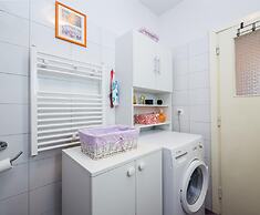 Comfortable and Fully Furbished apt in Center