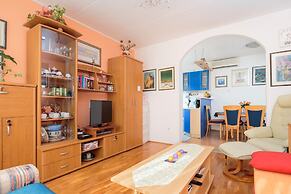 Comfortable and Fully Furbished apt in Center