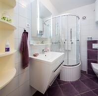 Comfortable and Fully Furbished apt in Center