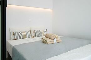 Phaedrus Living: Seaside Luxury Flat Athina 113
