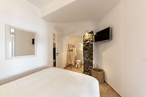 Calderas Hug & Panoramic Sea View Suites