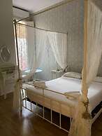 Hostal Lumine Suites by gaiarooms