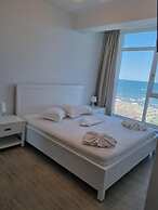 Hampton Alezzi