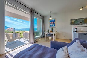 Luxury Seaside Apartment by Litto
