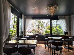 Mayer House