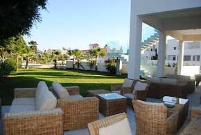 Gold Lagoon Kosher Hotel