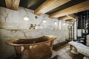 Hotel The Noblemen