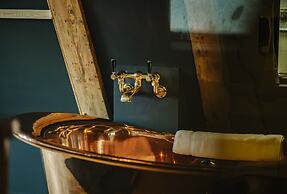 Hotel The Noblemen