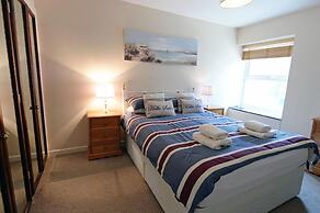 Sea View Apartment - Sea Front Apartment With Views