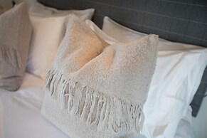 The Blacksmiths - Luxury Cottage Countryside Views Pet Friendly