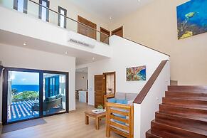 West Bay Breeze 3 Bedroom Home by RedAwning