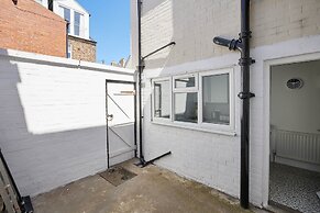 1 Oswy Street