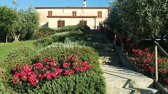 Ostra Villa - Sleeps 8 - Pool - Garden - Parking