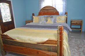 Marvettes Hideaway