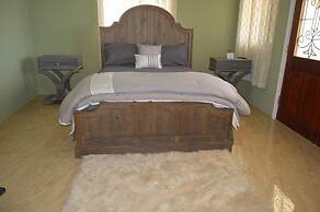 Marvettes Hideaway