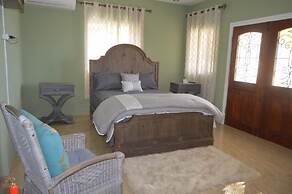 Marvettes Hideaway