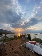 Magical View Studios Asproneri, Kamena Vourla