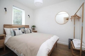 Stunning 2-bed Self Contained Oasis in Eastbourne