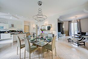 Silvy Apt Salo Charming & Near Center