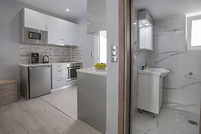 Studio penthouse near Acropolis by GHH