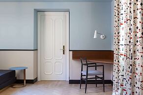 Amabilia Suites