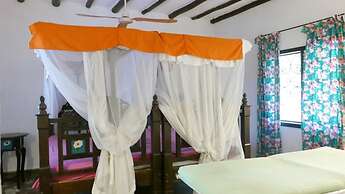 Maembe House