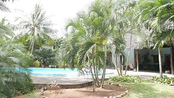 Maembe House