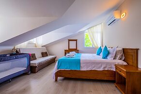 Lilly Villa 1