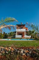 Villa Rafaella