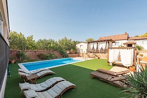 Villa Nikolina