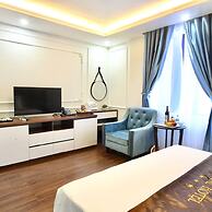 Royal Hotel II