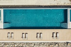 Kora Nivaria Beach