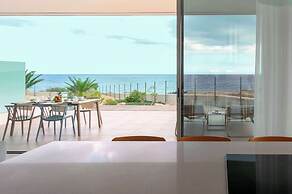 Kora Nivaria Beach