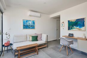 Irena Apartments
