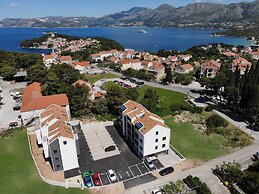 Irena Apartments