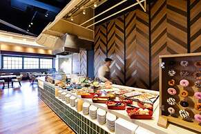 Oriental Hotel Universal City