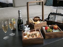 Oriental Hotel Universal City