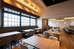 Oriental Hotel Universal City