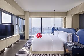 W Xiamen
