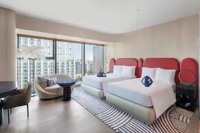 W Xiamen