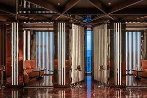 W Xiamen