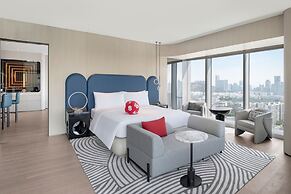 W Xiamen