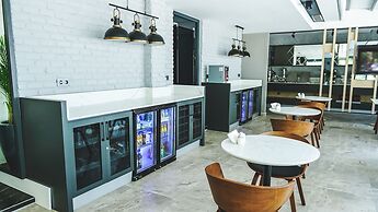 Ni Hotel Lara