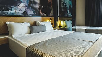 Ni Hotel Lara