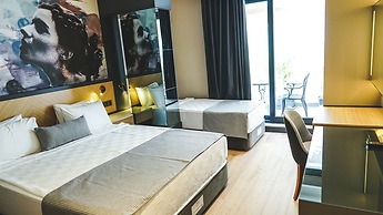 Ni Hotel Lara