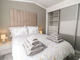Dove Lodge